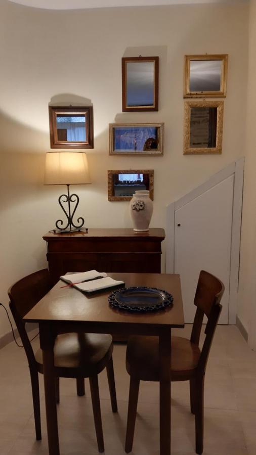 Civico 10 Otel Gubbio Dış mekan fotoğraf